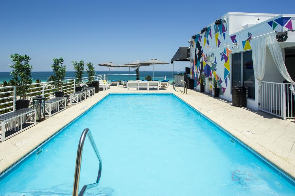 C Ocean Rentals At Strand Ocean Drive (Adults Only) 迈阿密海滩 外观 照片